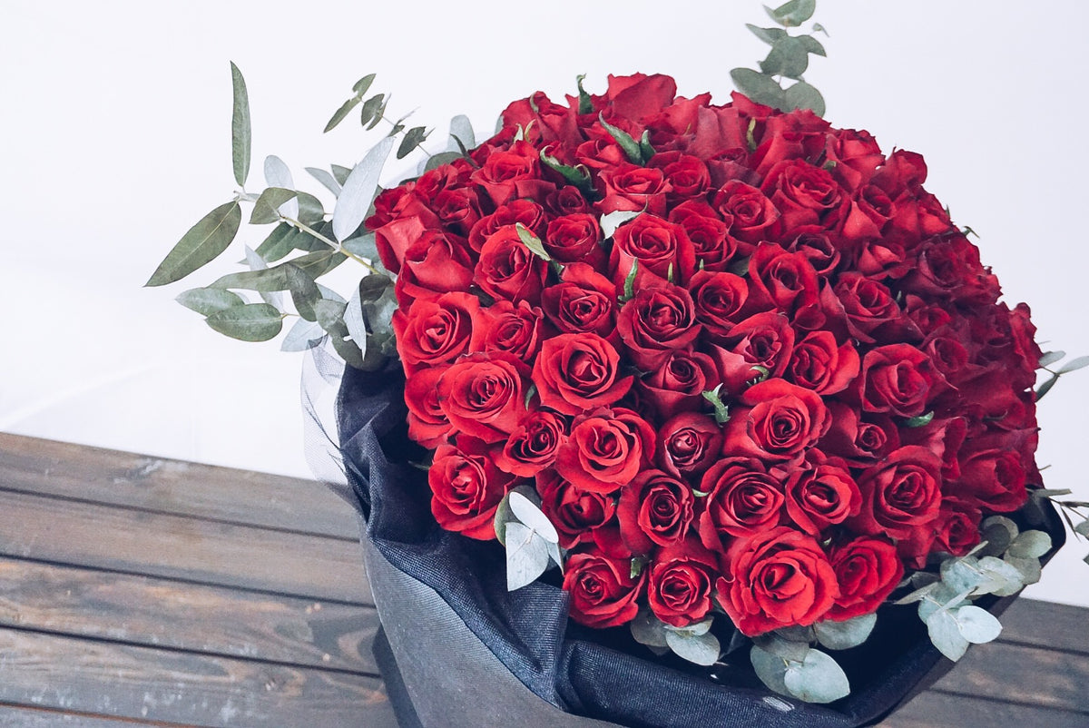 100 Rose Love