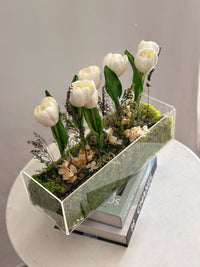 White Tulip Deco
